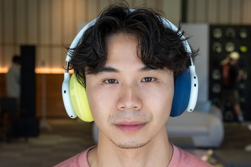 Beats 360 folded with its ripstop fabric carrying case